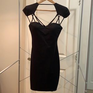 Classy yet sexy form fitted dress from Guess!